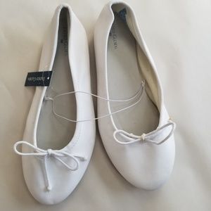 Faded Glory White Flat Audrey Shoes